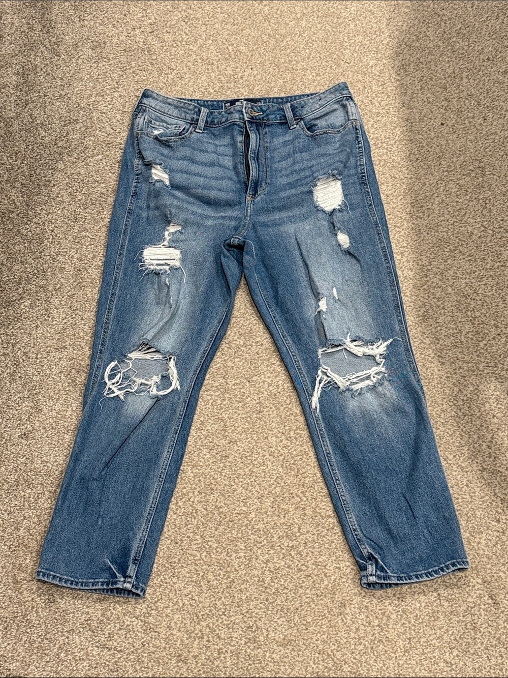 Distressed Ultra High-Rise Mom Jean
